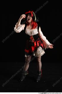 DARINA STAANDING POSE WITH APPLE